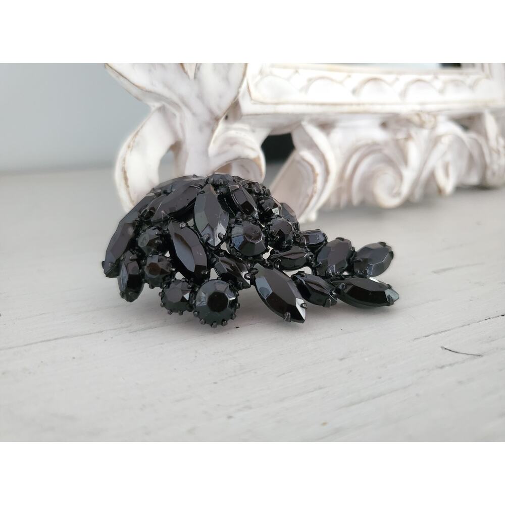 Vintage Black Rhinestone Dome Brooch Pin - Picture 2 of 5